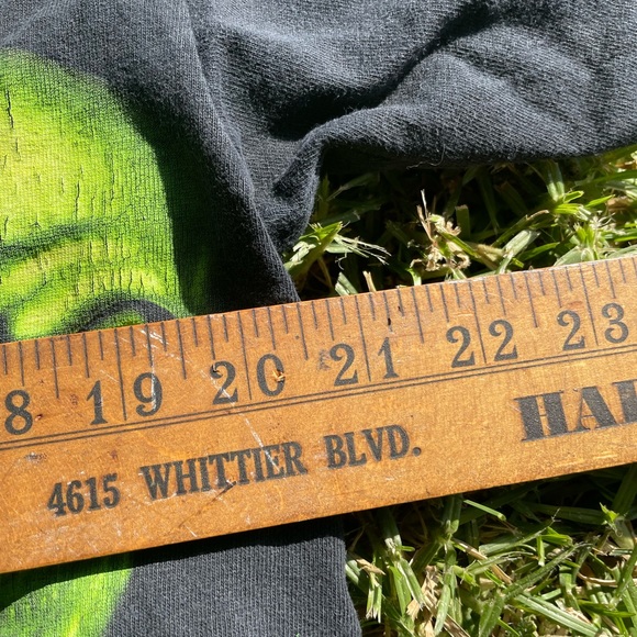 Y2k Vintage Iconic Green Skulls AOP Single Sided Most Tag Large Streetwear Grail - Picture 8 of 8